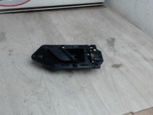 Poignee interieur avant droit