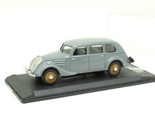 Miniroute Résine 1/43 - Peugeot 402 Commerciale Grise