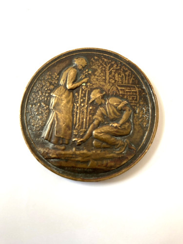 Belle médaille recherchée - mÉdaille,