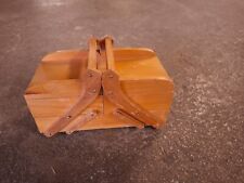 BOITE A COUTURE , PETITE