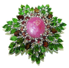 Broche pendentif unique rubis