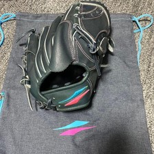 Gant de baseball en cuir noir