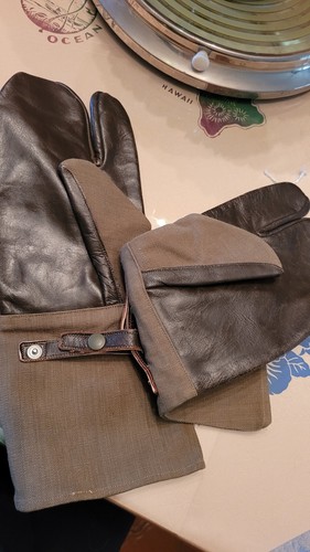 Paire gant militaire en - ,