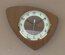 Pendule ODO vintage formica triangle ancienne pendulette cuisine horloge MARCHE
