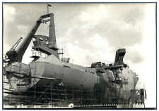 Grënland, morutier-congélateur  Vintage silver print Tirage argentique  13x1