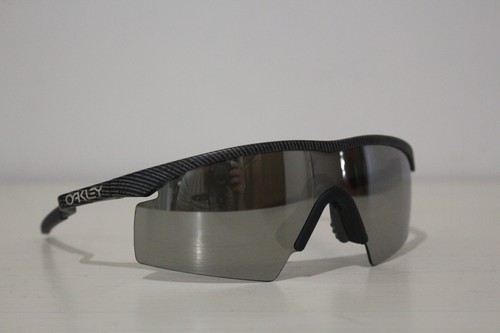 Oakley frame 1st - gen, finger