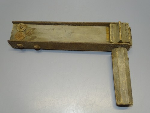 Ancienne crecelle poilus - -ancienne,