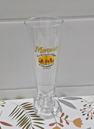 Verre pied boule biere - verre,