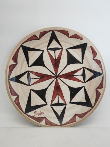 Assiette décorative signée