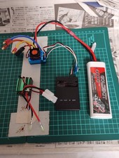 Un ESC chacun pour moteur