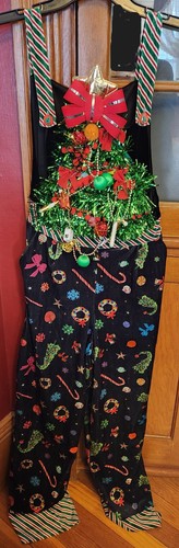 Christmas tree lighted - christmas,