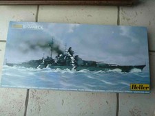 Rare Maquette  cuirassé Bismarck Heller de 1999 1:400 jamai montée bateau guerre
