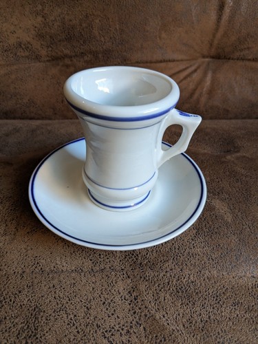 Ancienne tasse soucoupe - ancienne, et