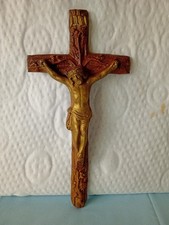Crucifix ancien en platre