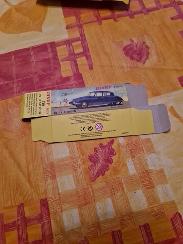 Boite vide dinky - boite,