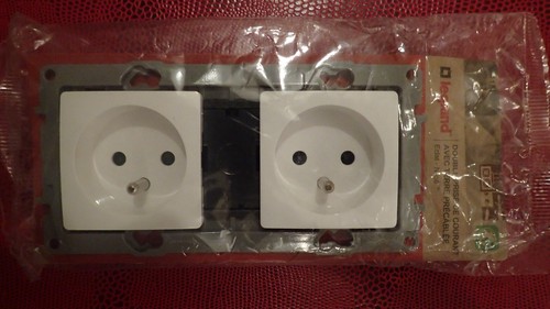 Legrand 96617 double prise - double,