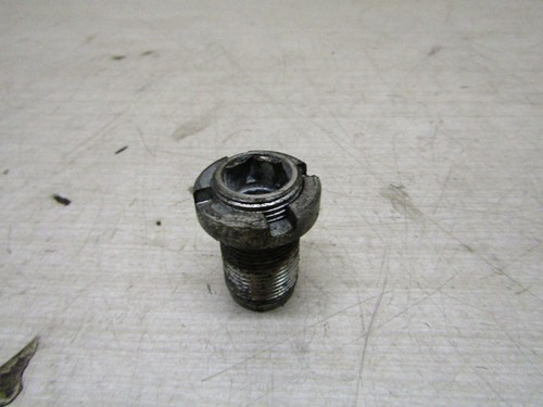 Entretoise moteur triumph 1050 - moteur,