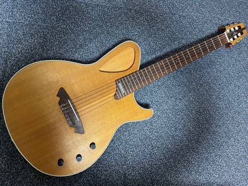 Guitare électro classique