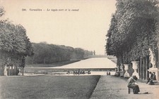 78 VERSAILLES LE TAPIS VERT ET