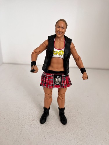 Wwe ronda rousey figurine - wwe,