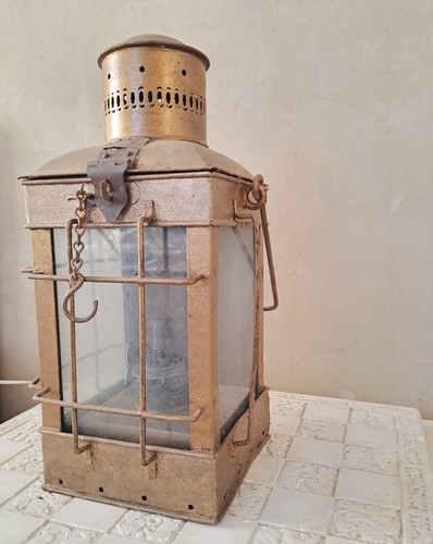 Lanterne carrée antiquité - ,
