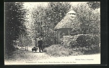 CPA Seignelay, La Hutte Gauloise, Vue prise du Parc 1909 