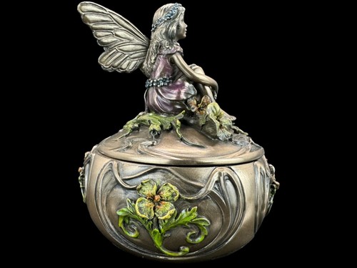 Boîte sécessionnelle avec - boÎte,