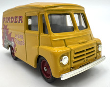 Camion Morris LD 150 Van Cirque PINDER CORGI état neuf