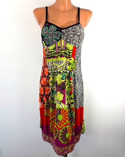 Save the queen magnifique robe - save,