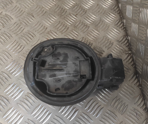 Trappe réservoir carburant - ,