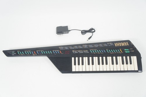 Clavier synthétiseur noir - synthétiseur, fm