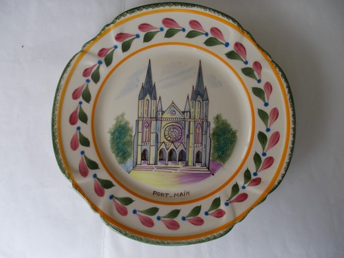 Assiette décorative marquée