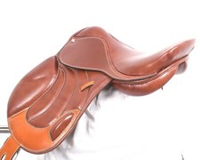 Selle de cheval en cuir à double rabat à contact étroit avec système d'aiguil...