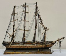 MAQUETTE D'UNE FRÉGATE