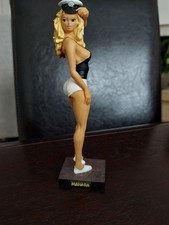 FIGURINE DE COLLECTION MANARA PIN UP BLONDE SEXY MIEL BA/731 