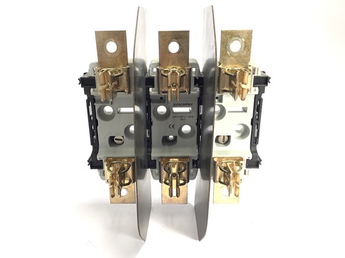 63013024 socomec socle - ip2, t1