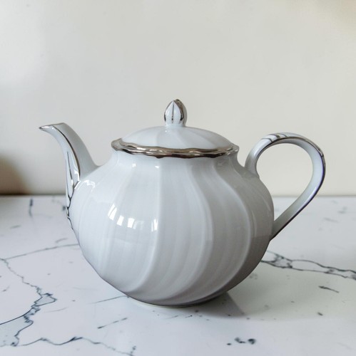 Théière porcelaine - en, –