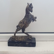 Statue chevre bronze Signée