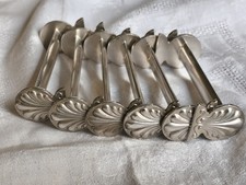 Suite de 6 porte-couteaux /