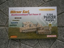 MAQUETTE DRAGON MORSER KARL et MUNITIONSSCHLEPPER Panzer.IV ALLEMAND WW2 1/144 
