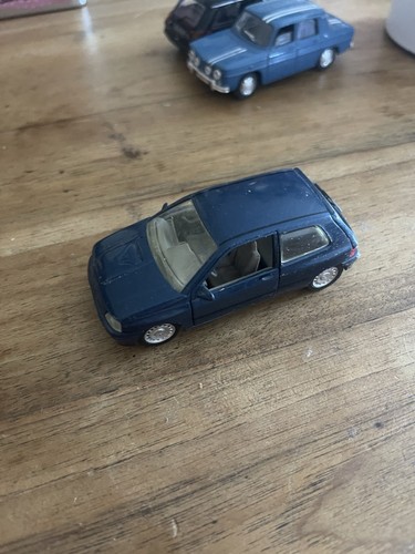 Solido 1520 renault clio - 1:43,