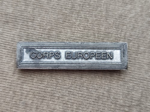 Agrafe corps europeen - agrafe,