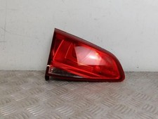 Feu arriere secondaire gauche