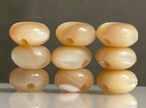 Nacre véritable beige - , mm