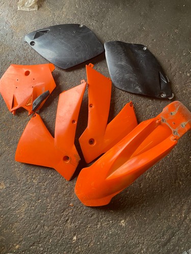 Lot plastique ktm - 125, 2003