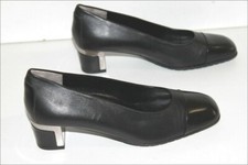 MUSELLA   Escarpins Cuir Noir Doublés Cuir Bouts Ronds T 37.5 TTBE