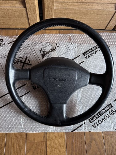 Volant cuir noir - , d'origine
