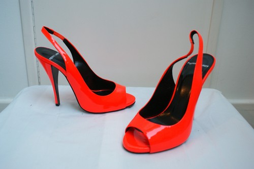 Escarpins sandales tout cuir