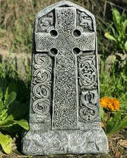 Décoration funéraire pierre