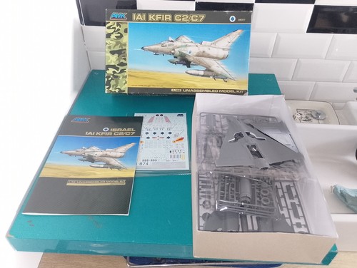 0104261 maquette avion 48 - 0104261,